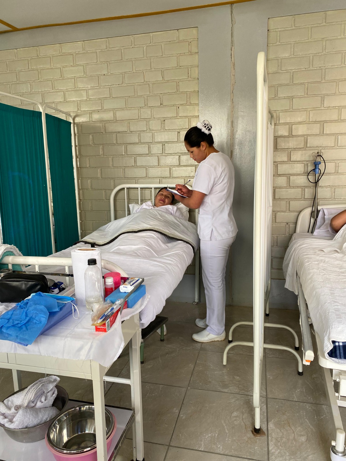 ASISTENCIA BASICA HOSPITALARIA