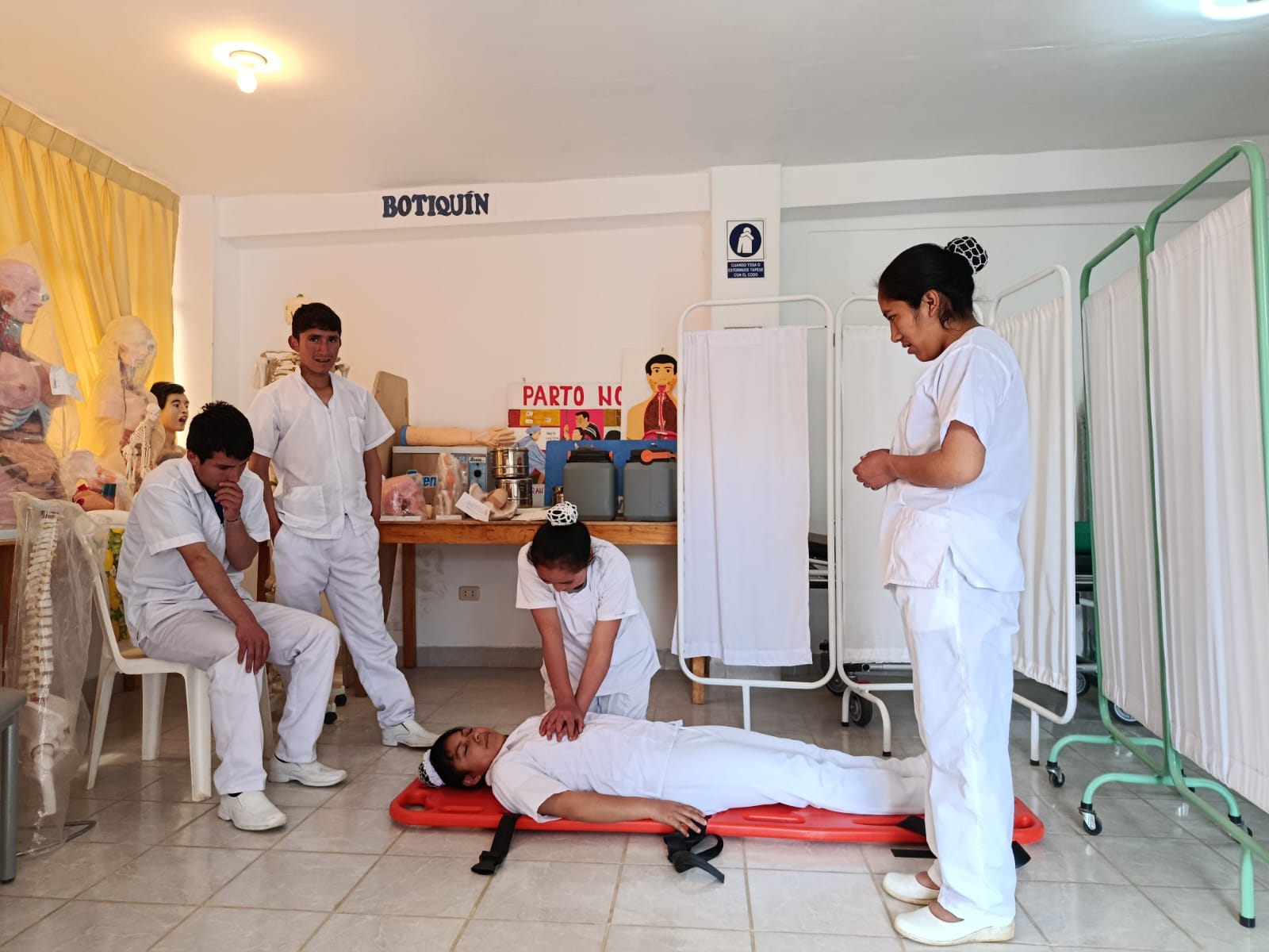 PRIMEROS AUXILIOS